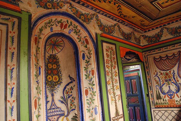 Dolgiras Mansion wall paintings