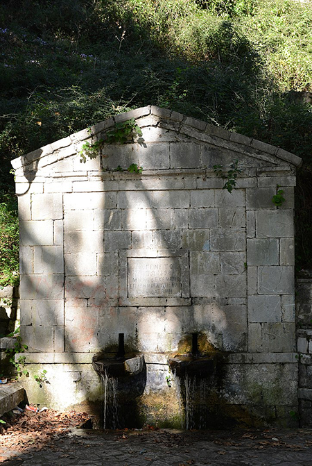 Λάμπεια, βρύση, παραδοσιακή αρχιτεκτονική, Πελοπόννησος