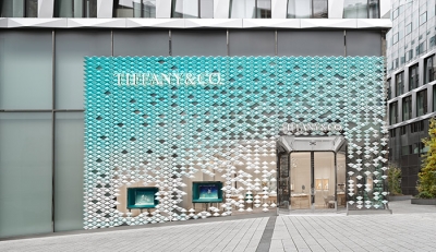Οι MVRDV σχεδιάζουν πρόσοψη από ιριδίζοντα, χειροποίητα κεραμικά διαμάντια για το κατάστημα της Tiffany &amp; Co. στη Στουτγάρδη